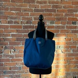 💙MEC Vibrant Blue Tote Bag 💙